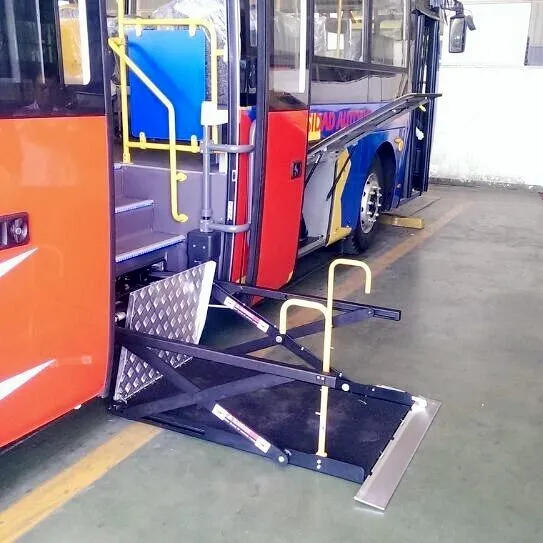 Auto Wheelchair Lifter Wheelchair Hoist for Bus with Ce Certification Model Wl-Uvl-1300