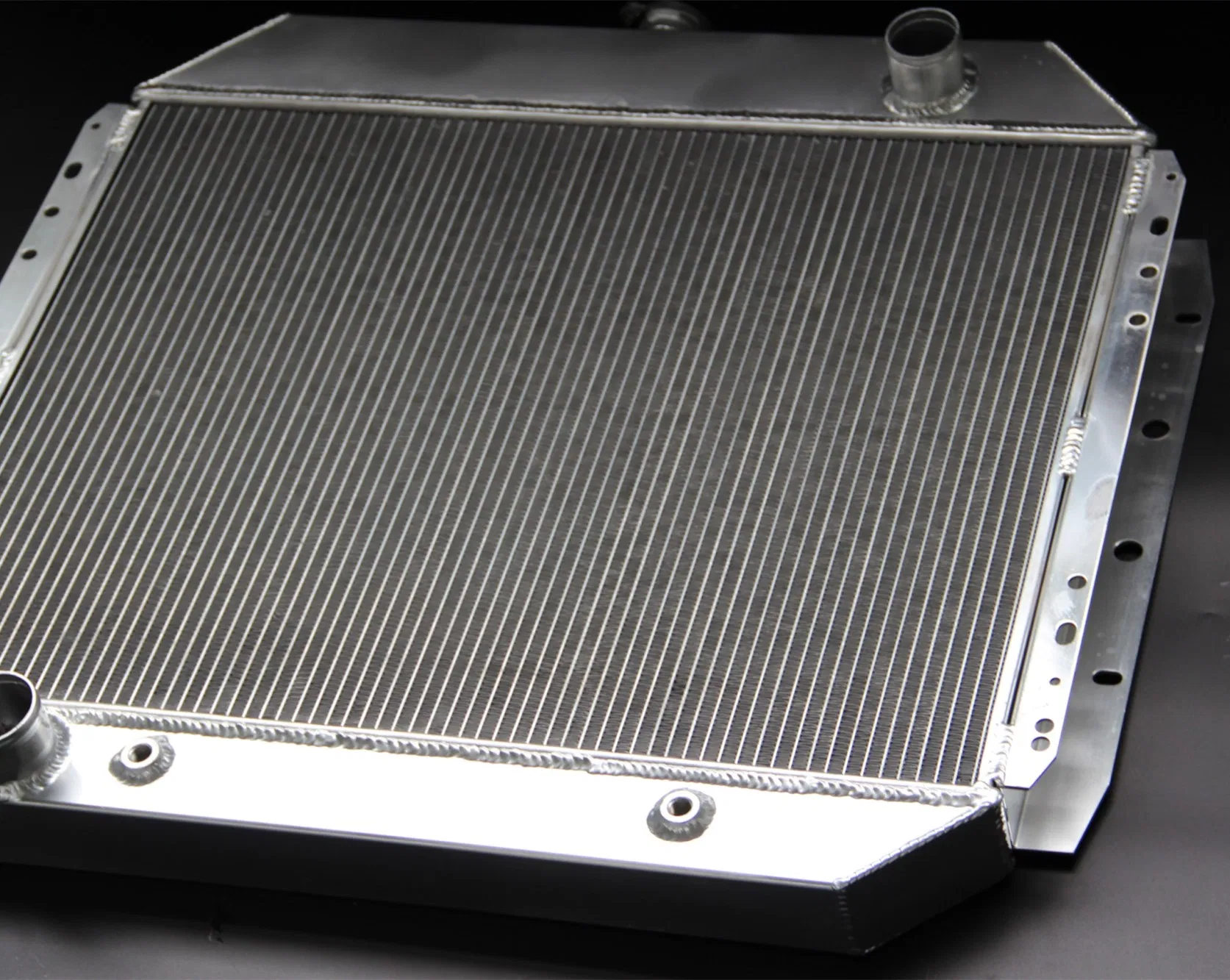 Best Cooling Auto Radiator for Ford F100 F150 F250 F350/ Pickups 1968- 1979 Aluminum Heat Exchanger