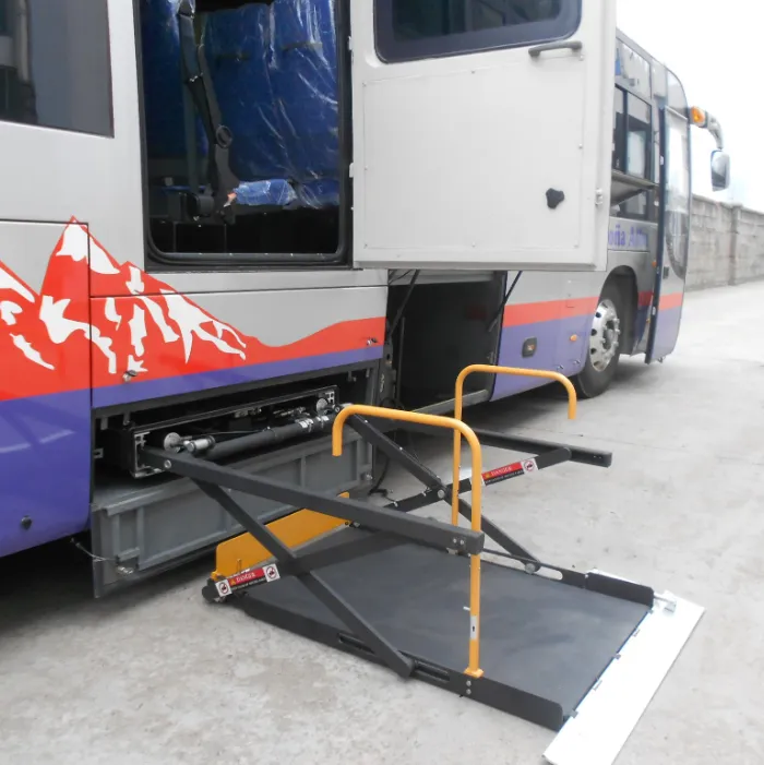 CE Hydraulic Wheelchair Lifts for Bus Uvl-1300II